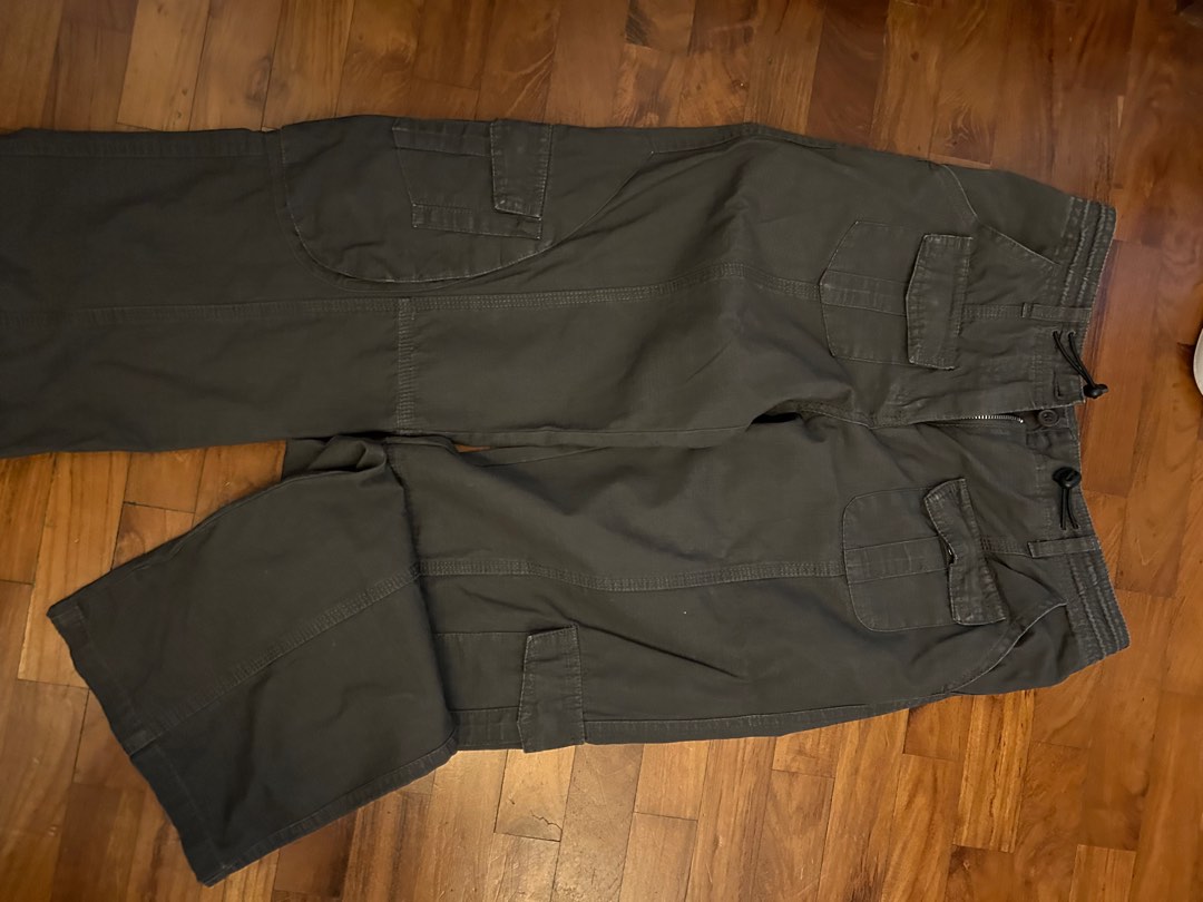 Brandy melville kim cargo pants, Women's Fashion, Bottoms, Jeans & Leggings on Carousell