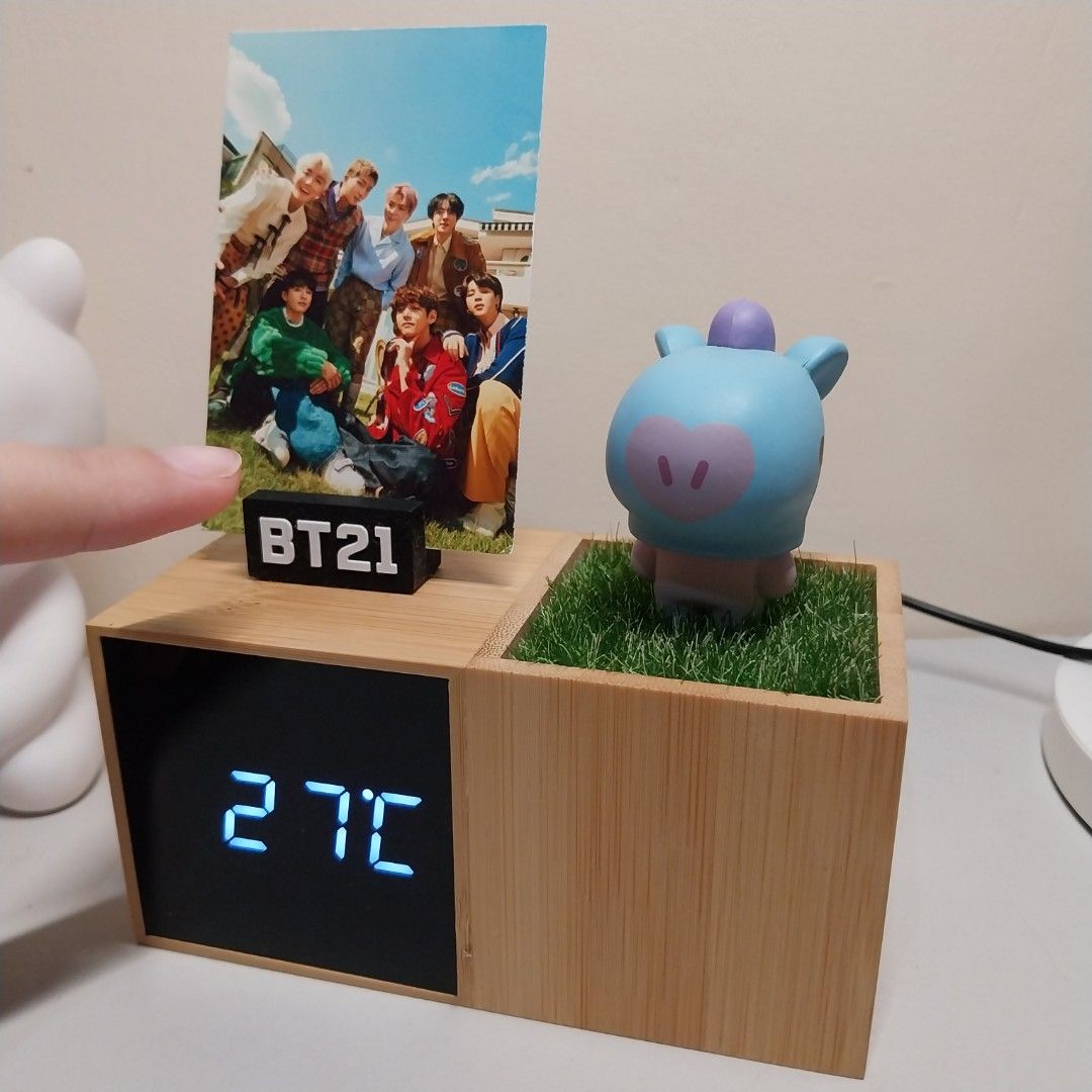 ‼️ SALE‼️ BT21 Cute Baby LED Digital Desk Clock MANG Royche Wooden