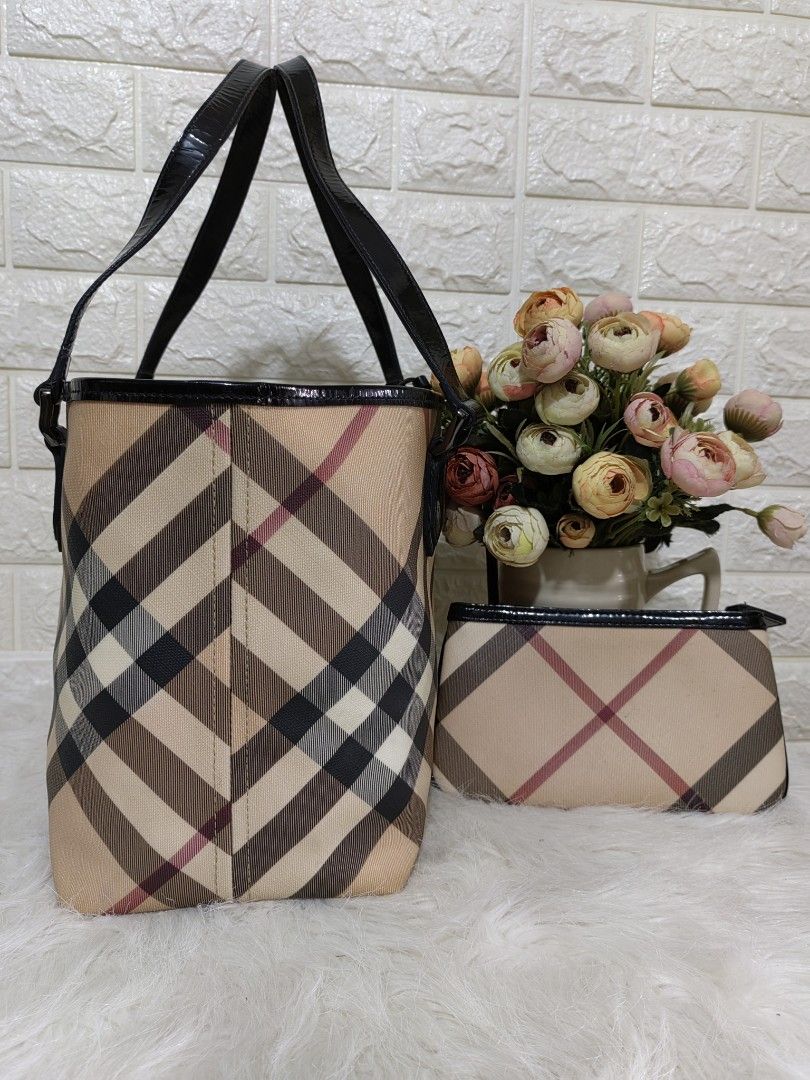 Replica burberry hotsell tote