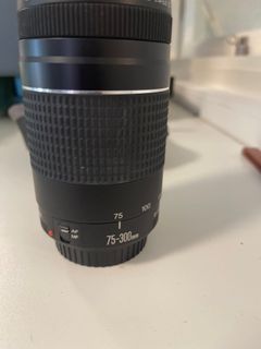 Canon 75 - 300mm 1:4-5.6 Zoom Lens