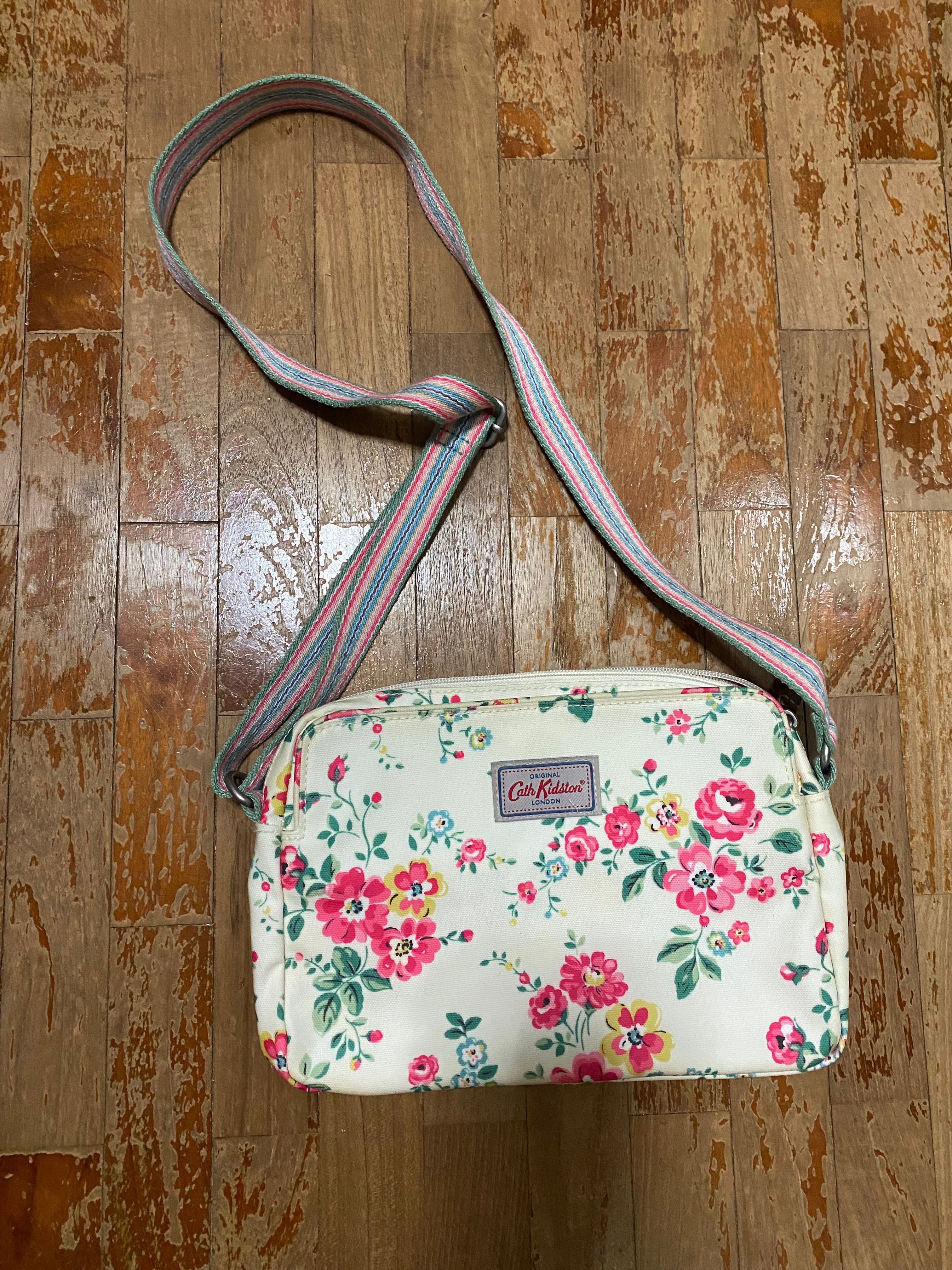 Cath kidston top sling bag