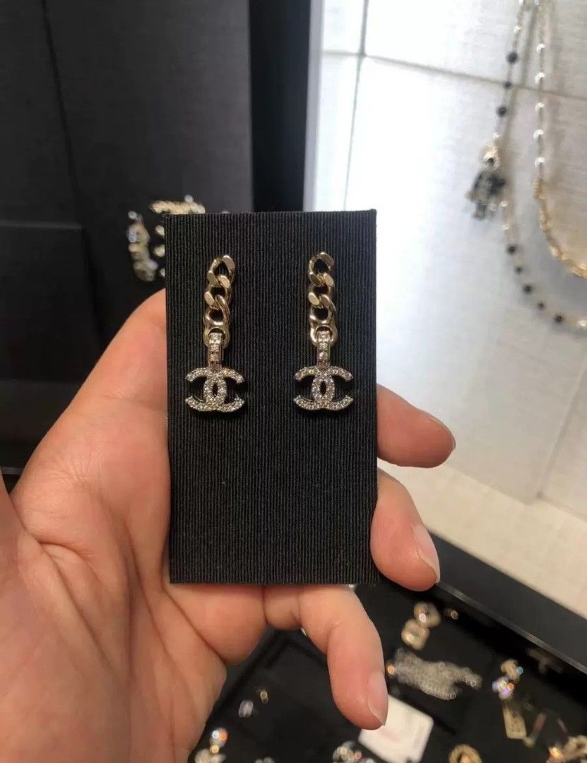 Chanel 22S diamanté link chain earrings gold hardware