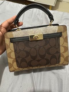 (Category: ) located in . Submitted by kls_collection (Listing ID 1238146266, Image 1). Description: .