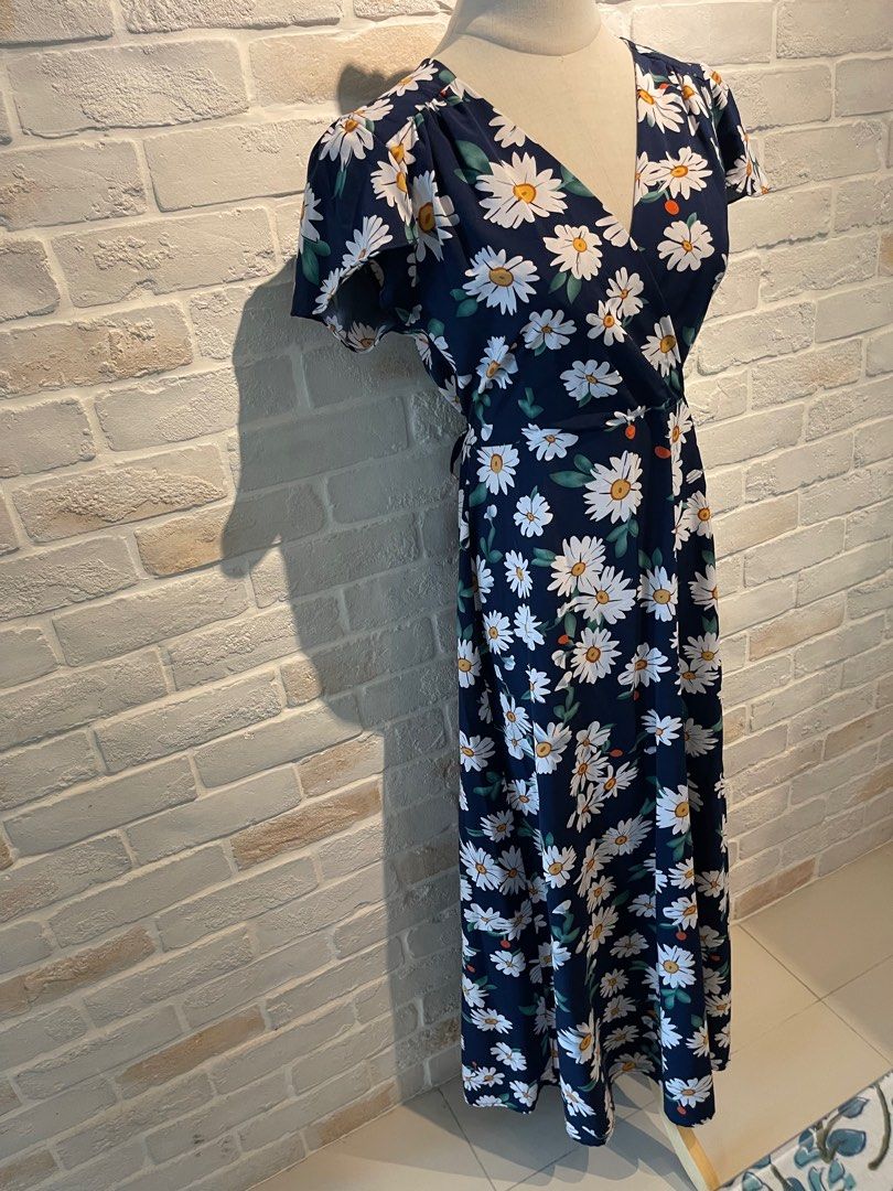 Daisy Maxi Dress, Women's Fashion, Dresses & Sets, Dresses on Carousell