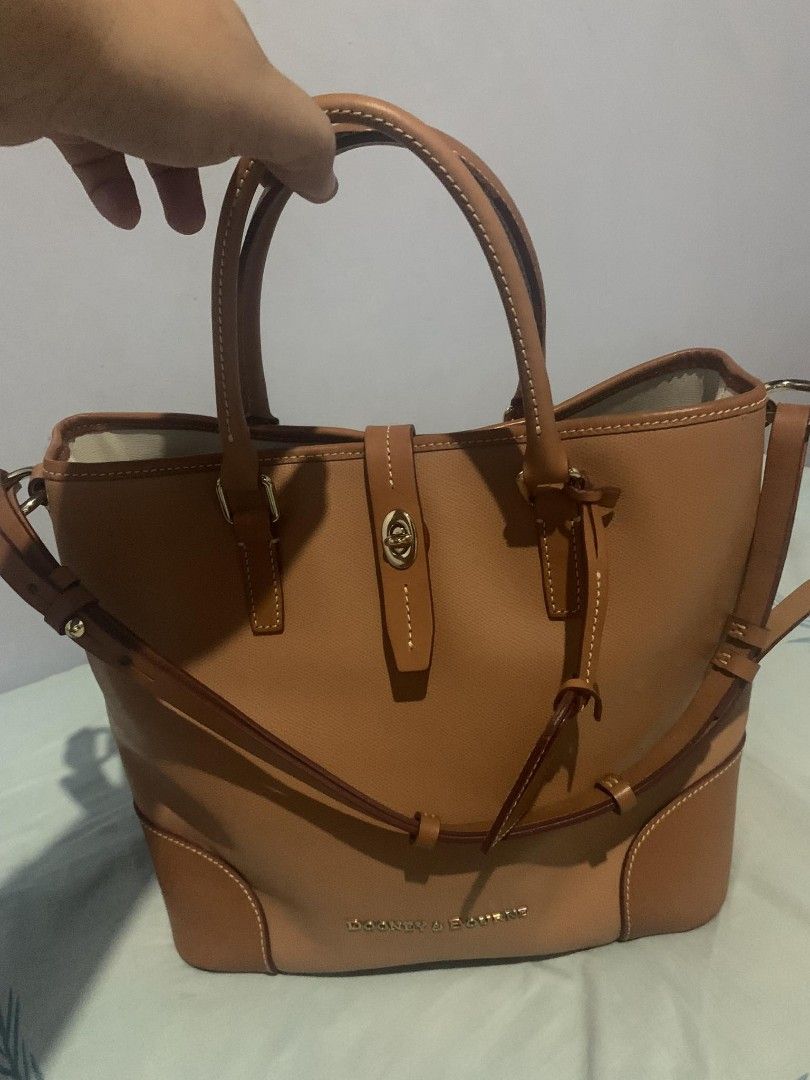 Dooney & bourke claremont dover tote outlet