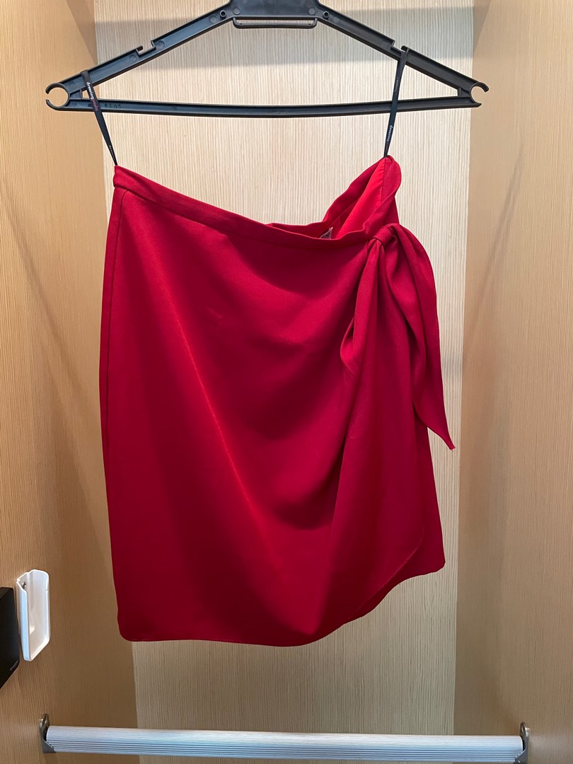 Dressing Paula Skirt, Women's Fashion, Bottoms, Skirts on Carousell