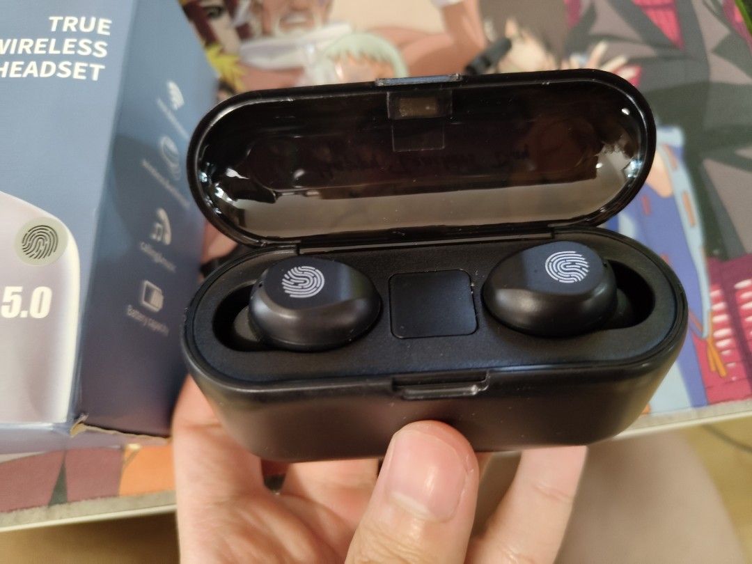 F9 true wireless headset, Audio, Earphones on Carousell