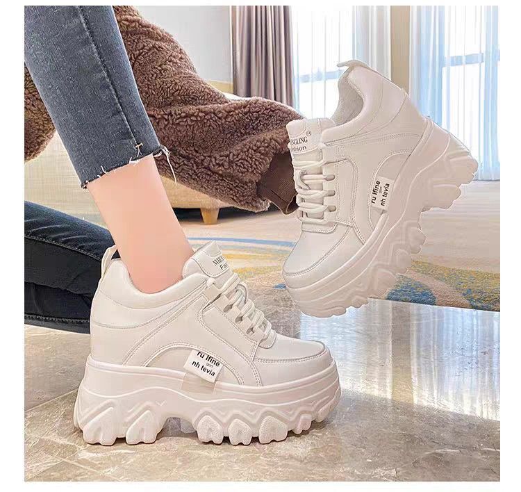Fila Disruptor 2 Women s Fashion Footwear Sneakers on Carousell