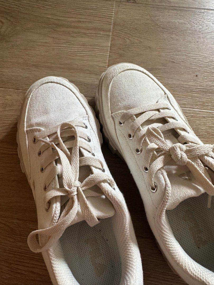 Fila shoes sales payless