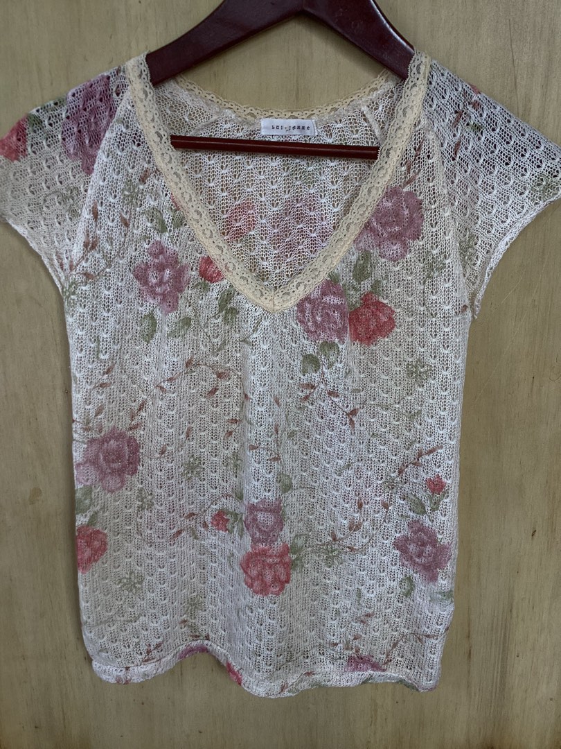 Floral y2k vintage top coquette dollette aesthetic on Carousell