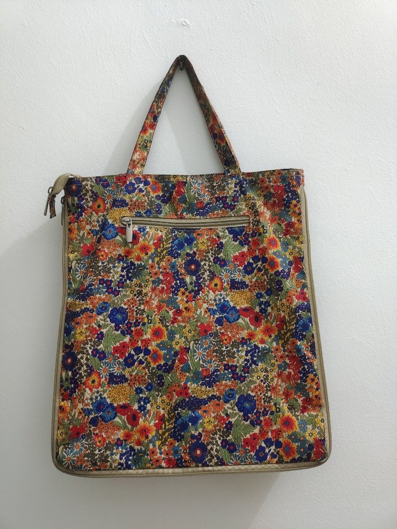 Flowery bags shop