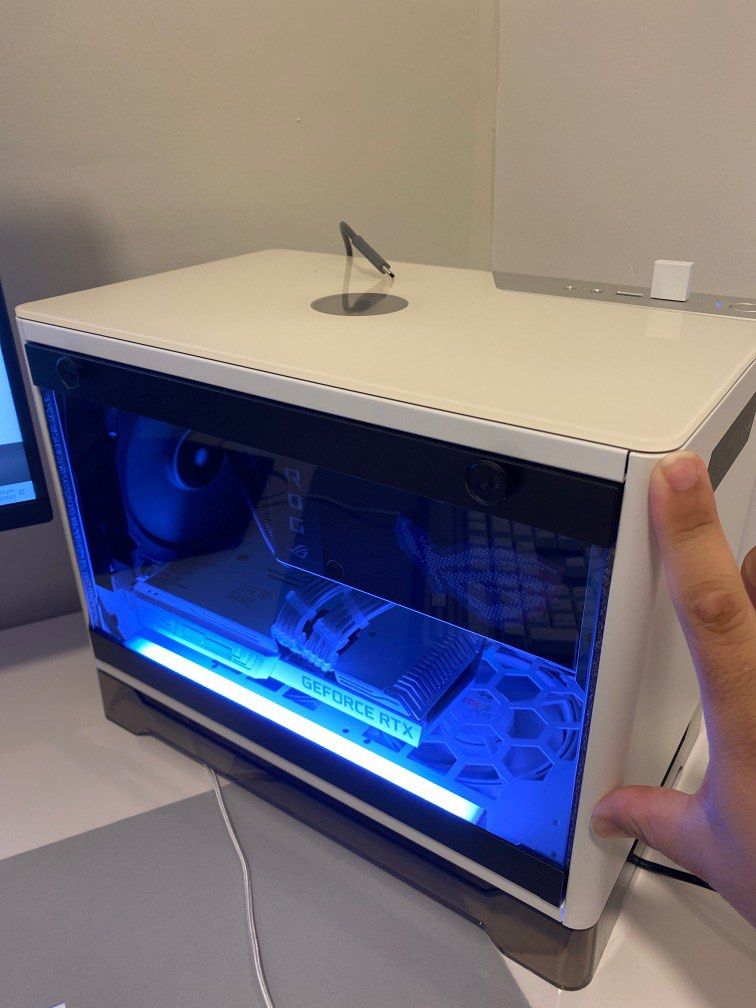 Gaming PC Mini ITX White, Computers & Tech, Desktops on Carousell