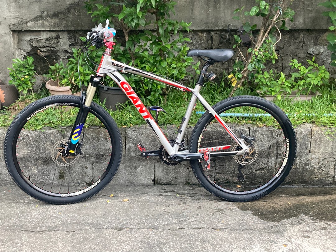 Giant aluxx sl 2025 fluidform mountain bike