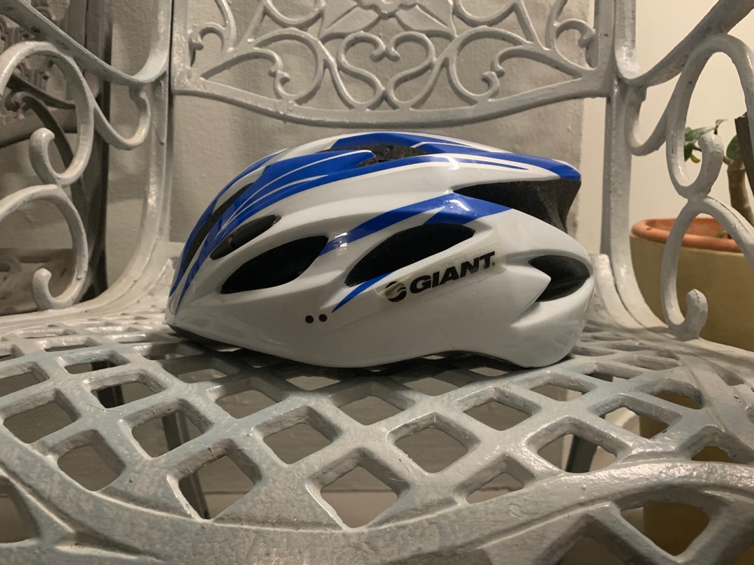 giant bicycle helmet