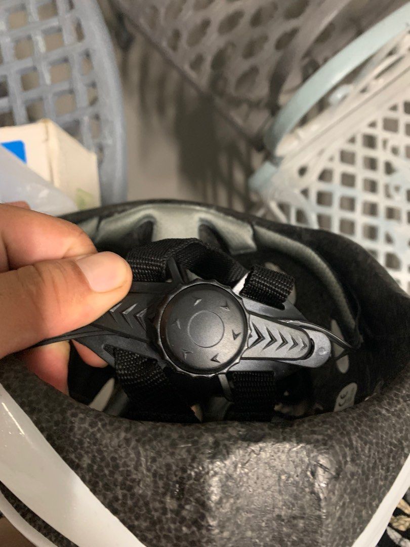 giant bicycle helmet