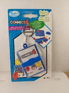 Hasbro Gaming Connect 4 Mini Size Original Game Play Keychain (2022)