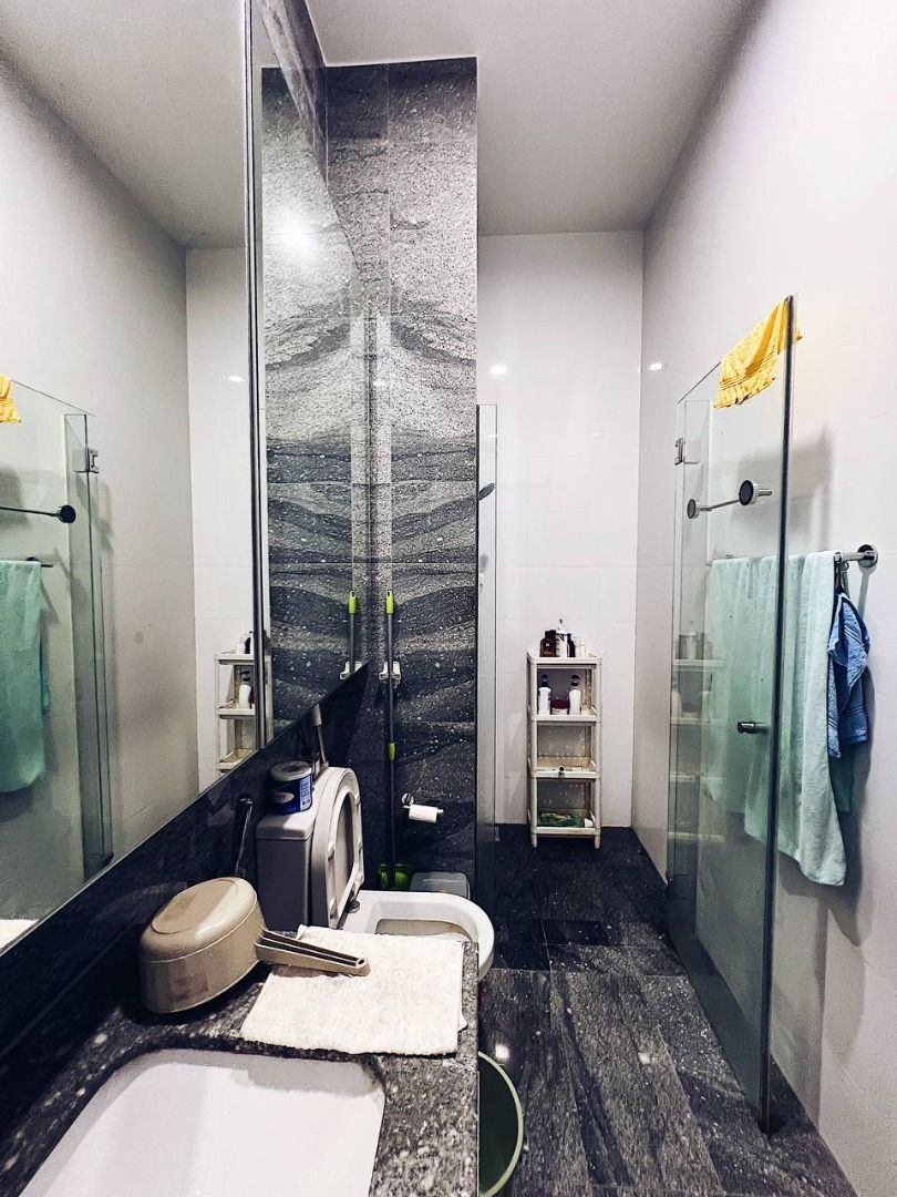 High Floor Unblocked Premium Condo Unit with Loft for Rental, Property