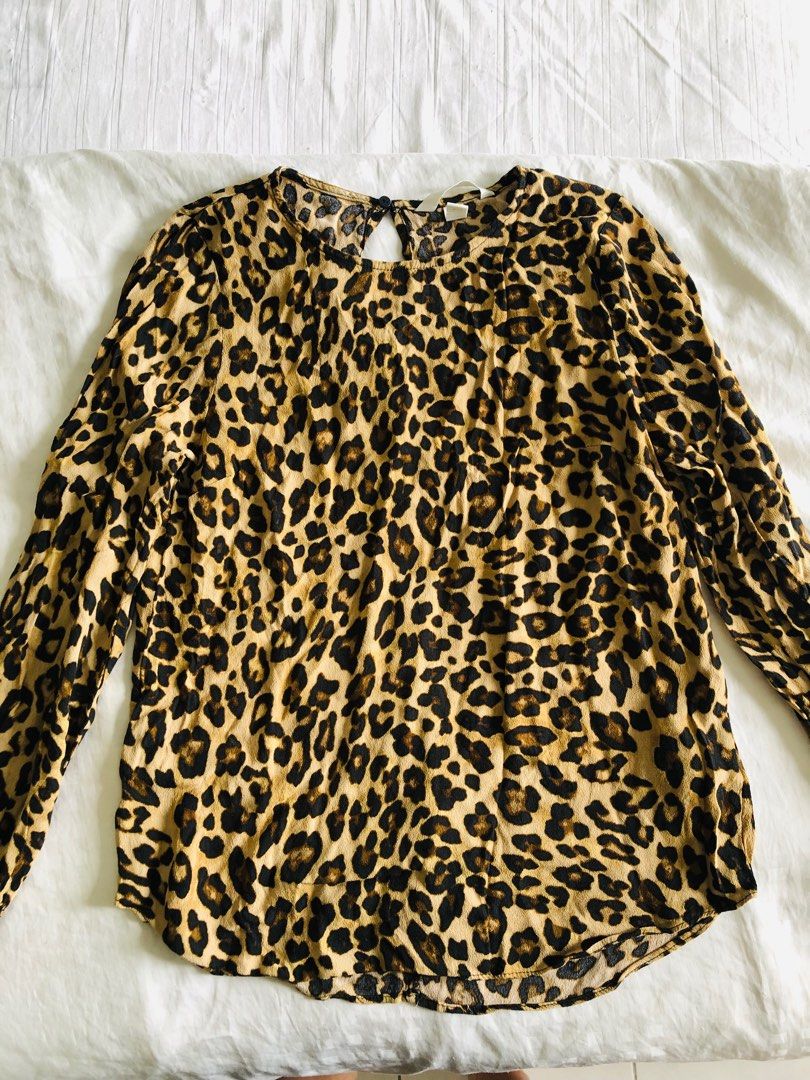 H M leopard blouse Women s Fashion Tops Longsleeves on Carousell
