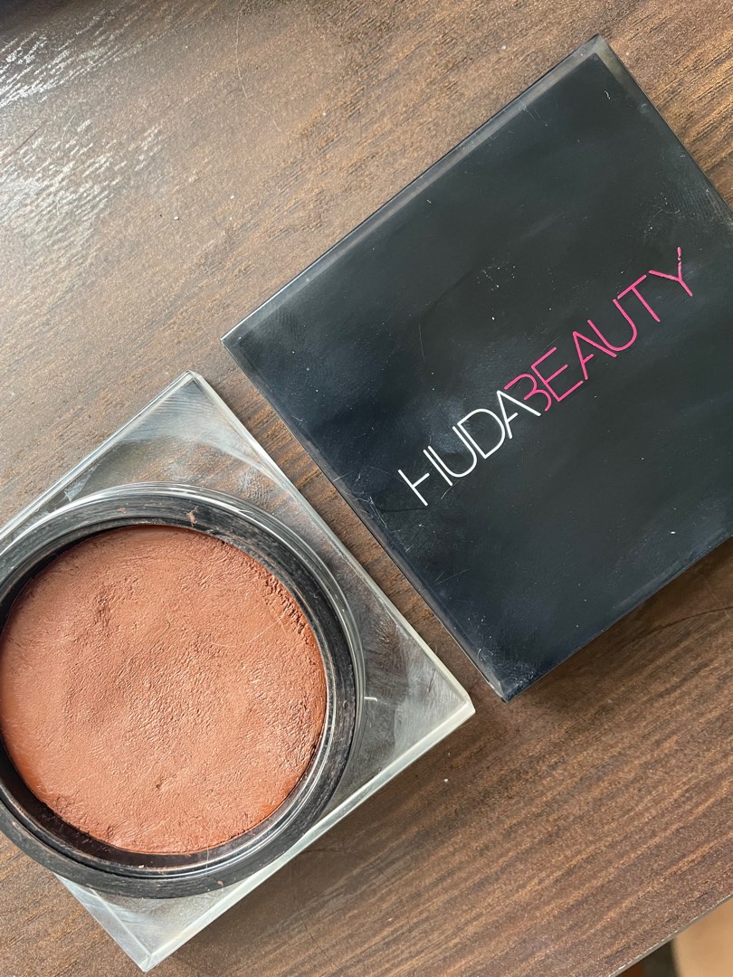 Huda Beauty Bronzer Contour Cream, Beauty & Personal Care, Face, Makeup