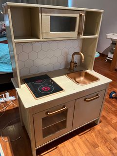 (Category: ) located in . Submitted by wanyi84 (Listing ID 1238071033, Image 1). Description: .