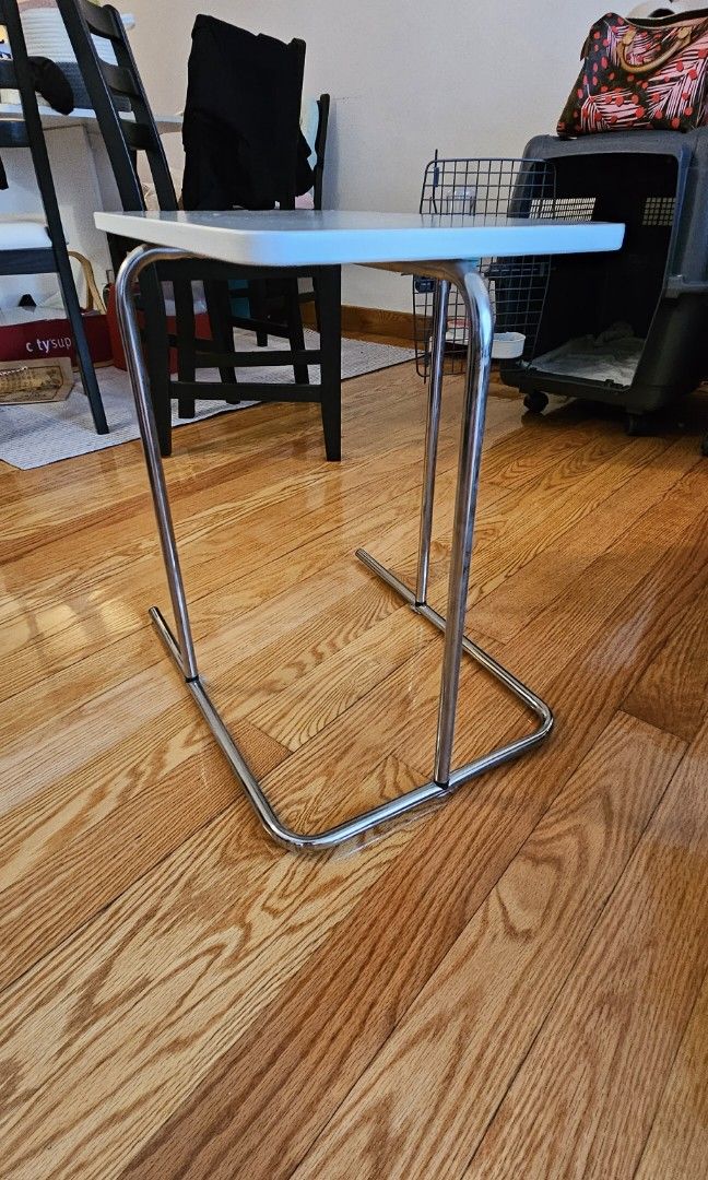 IKEA Side Table RIAN, 傢俬＆家居, 傢俬, 桌子 Carousell