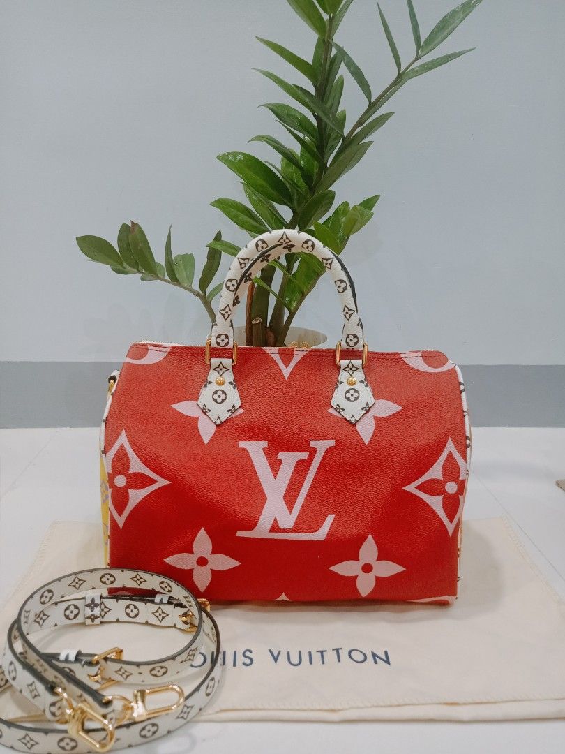Japan Preloved Lv Speedy 30 cm (Category: Luxury Bags & Wallets) located in Cebu City. Submitted by day.98 (Listing ID 1238204504, Image 1). Description: selected from japan surplus genuine leather lemitid edition no flaws with cer. card and lock &keys.