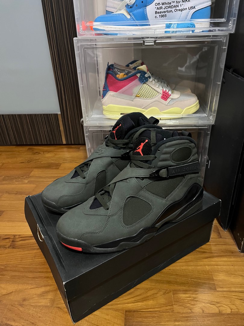 Jordan 8 take clearance flight on feet