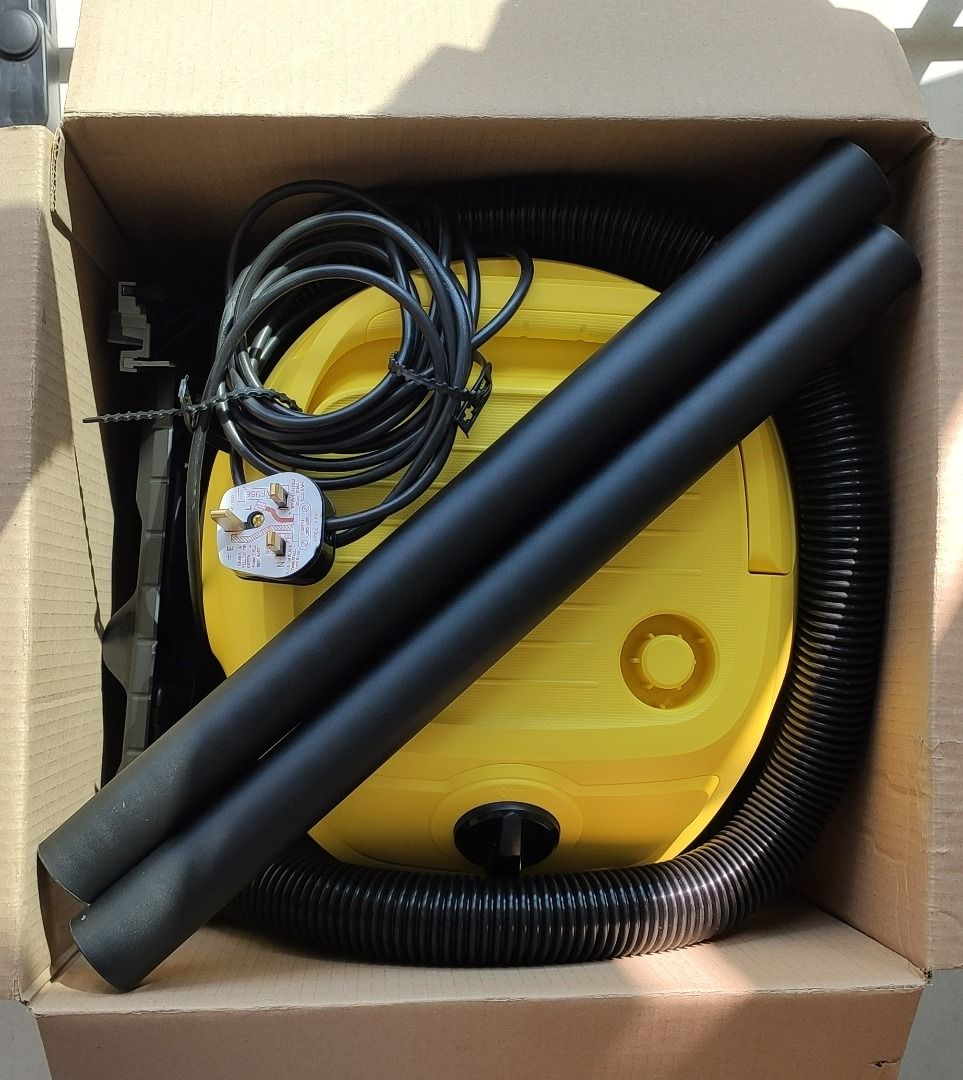 Karcher wet and dry vacuum cleaner WD 2 Plus (very new), TV & Home