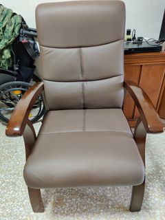 (Category: ) located in . Submitted by LuckiestSeller (Listing ID 1238141998, Image 1). Description: .