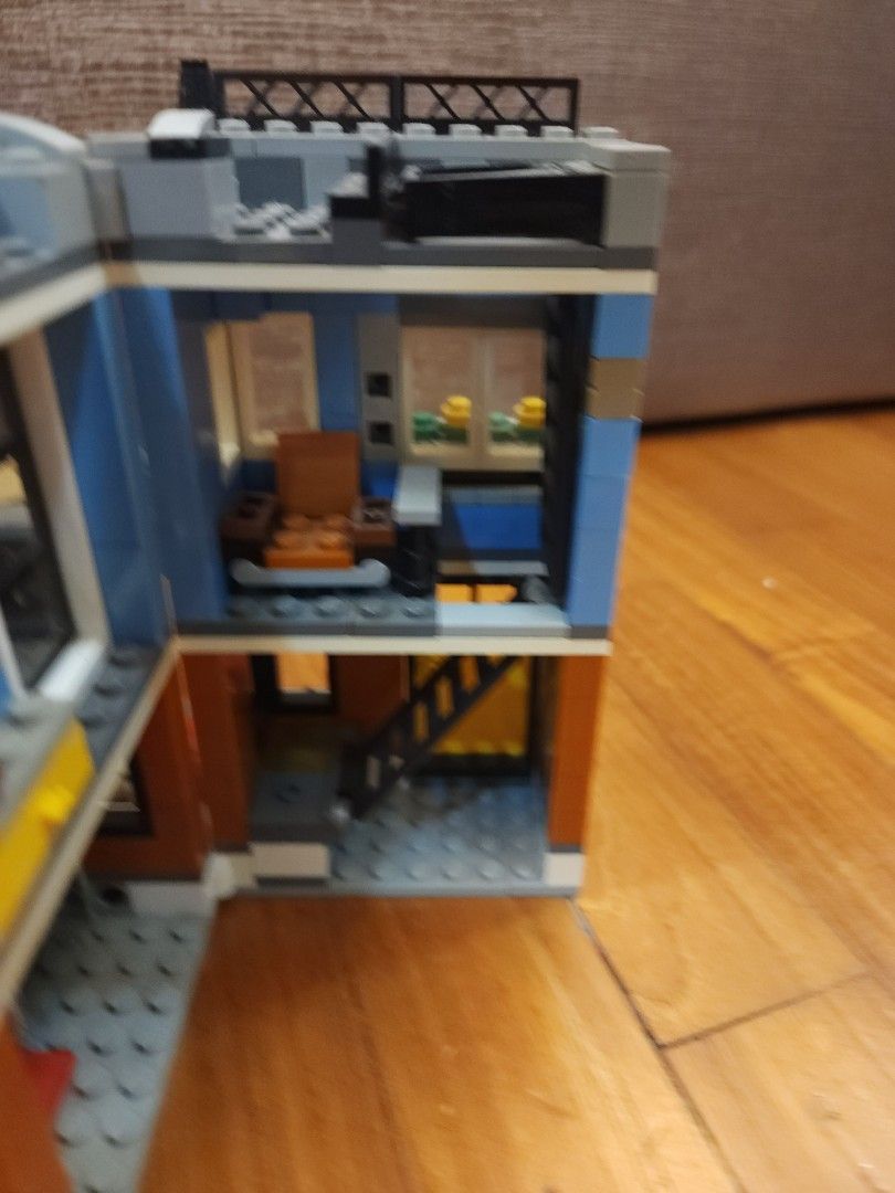 LEGO 31050 Creator Corner Deli, Hobbies & Toys, Toys & Games on Carousell