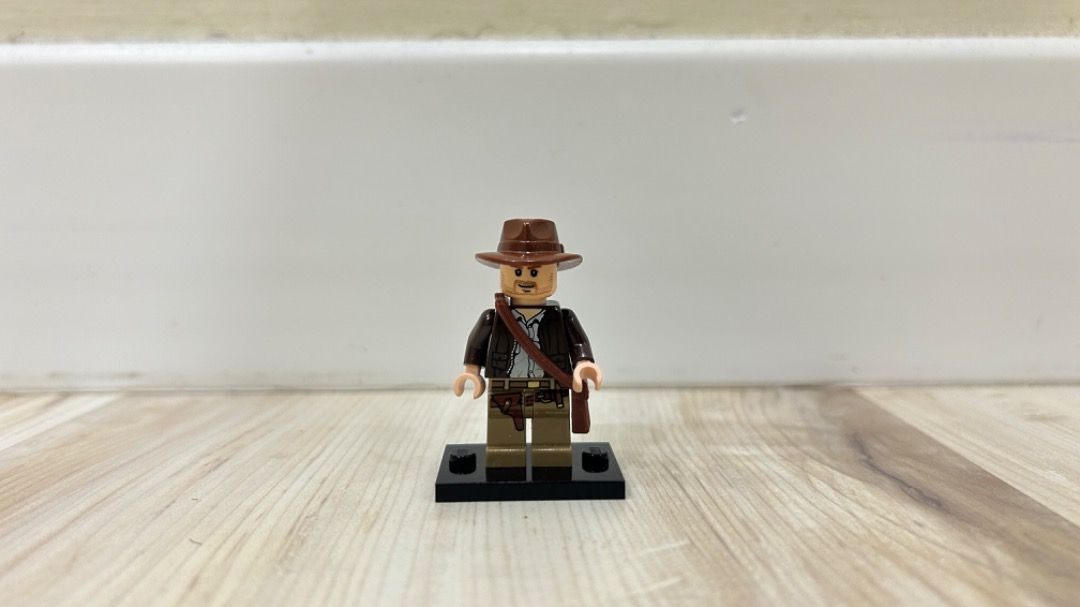 Indiana jones lego minifigure on sale