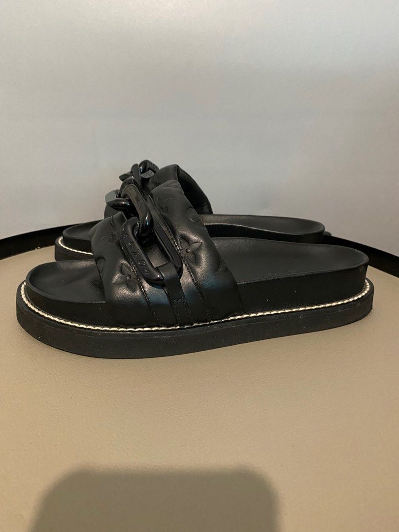 Louis Vuitton LV Sunset Comfort Flat Sandal, Black, 37.5