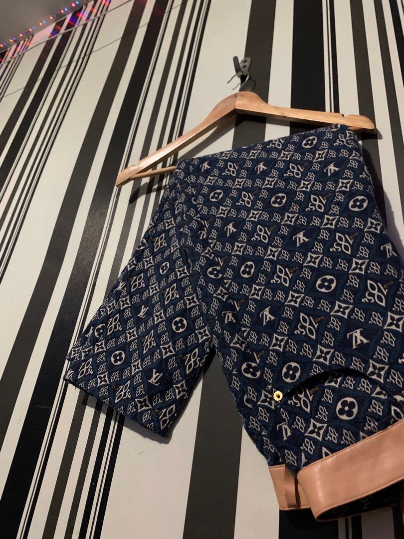 LOUIS VUITTON IKAT MONOGRAM LEGGINGS, Women's Fashion, Bottoms, Other  Bottoms on Carousell