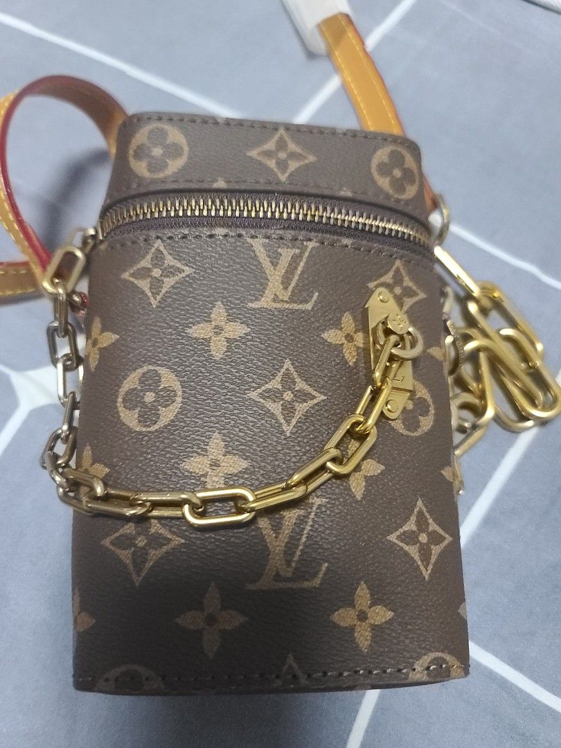 It arrived! (Keepall 25 Nebula with attached charm) : r/Louisvuitton