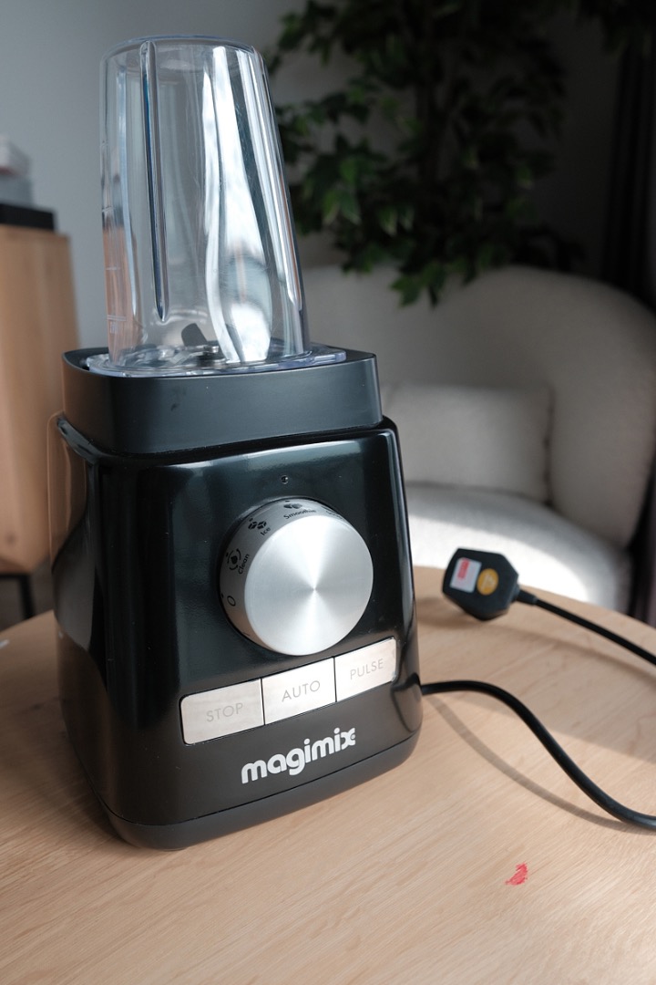 Magimix Power Blender Noir, TV & Home Appliances, Kitchen Appliances, Juicers, Blenders