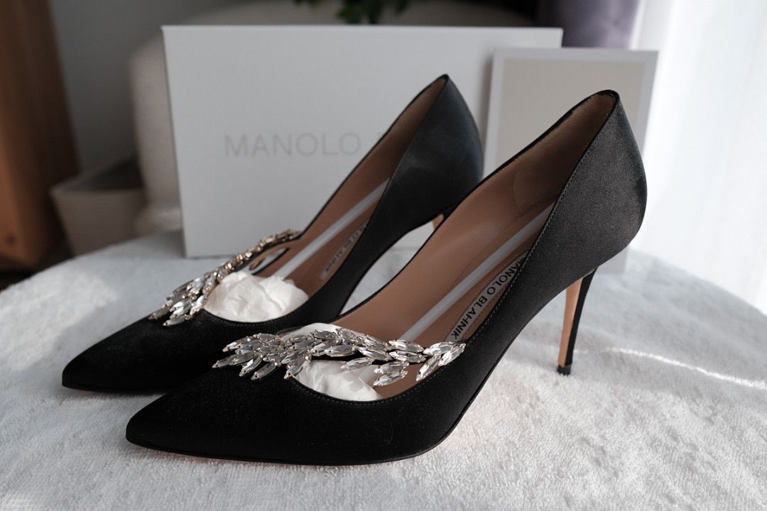 Manolo blahnik nadira black on sale