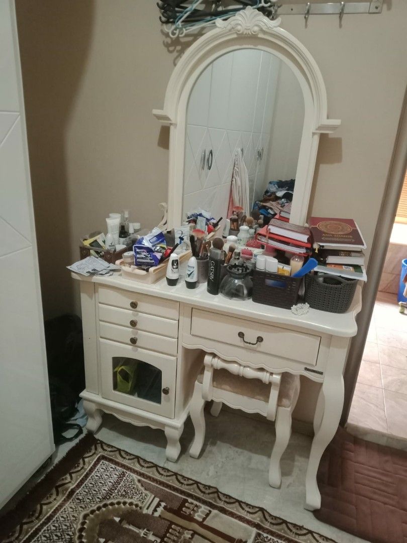 Meja Rias Minimalis Merk Uni Home Furniture Perabotan Rumah di