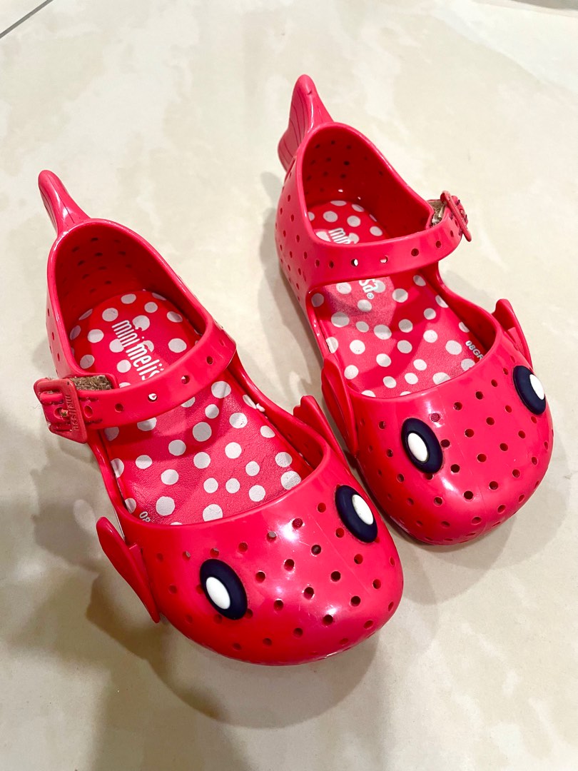 Mini melissa outlet fish shoes