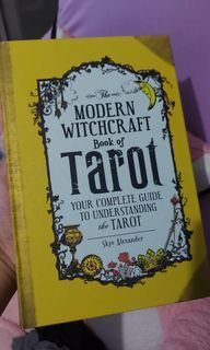 MODERN WITCHCRAFT BOOK OF TAROT