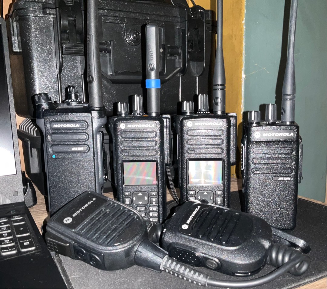 MOTOTRBO DIGITAL TWOWAY RADIOS, Mobile Phones & Gadgets, WalkieTalkie
