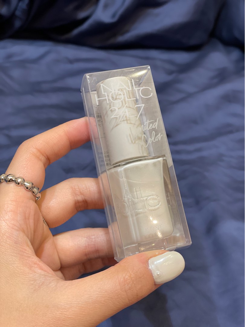 Nail Holic 指甲油 WT048純乳奶絲, 香水、美妝、保養, 美甲、手部保養在旋轉拍賣
