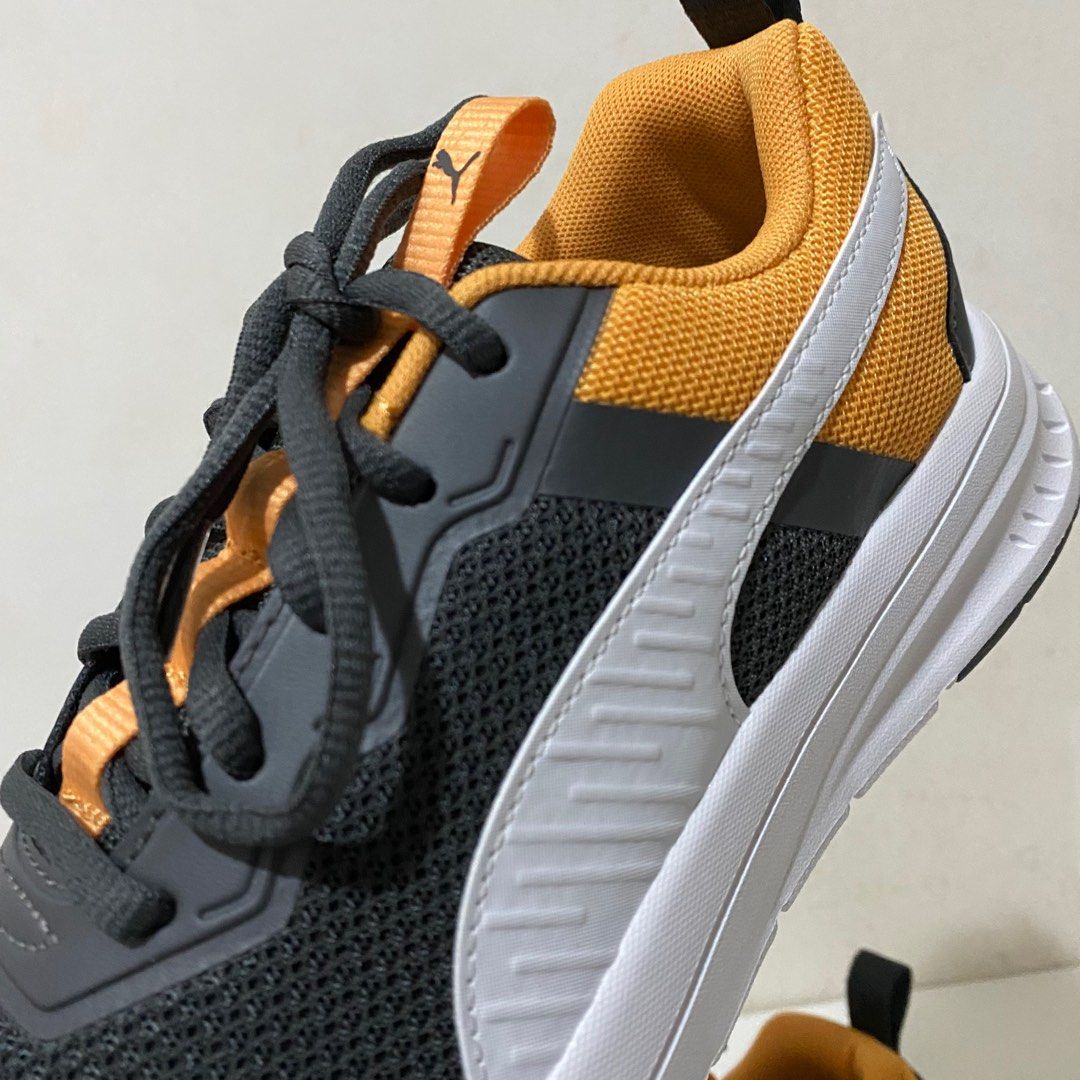 NEW ORIGINAL PUMA Evolve Run Mesh Boy s Sneakers Gray Size UK 4