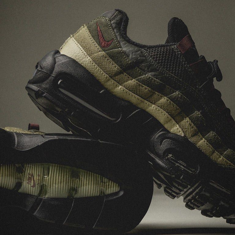 Nike Air Max 95 Black Earth US 9