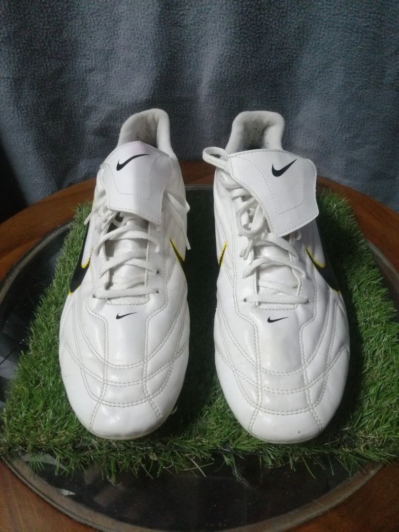 Nike tiempo on sale air legend 2