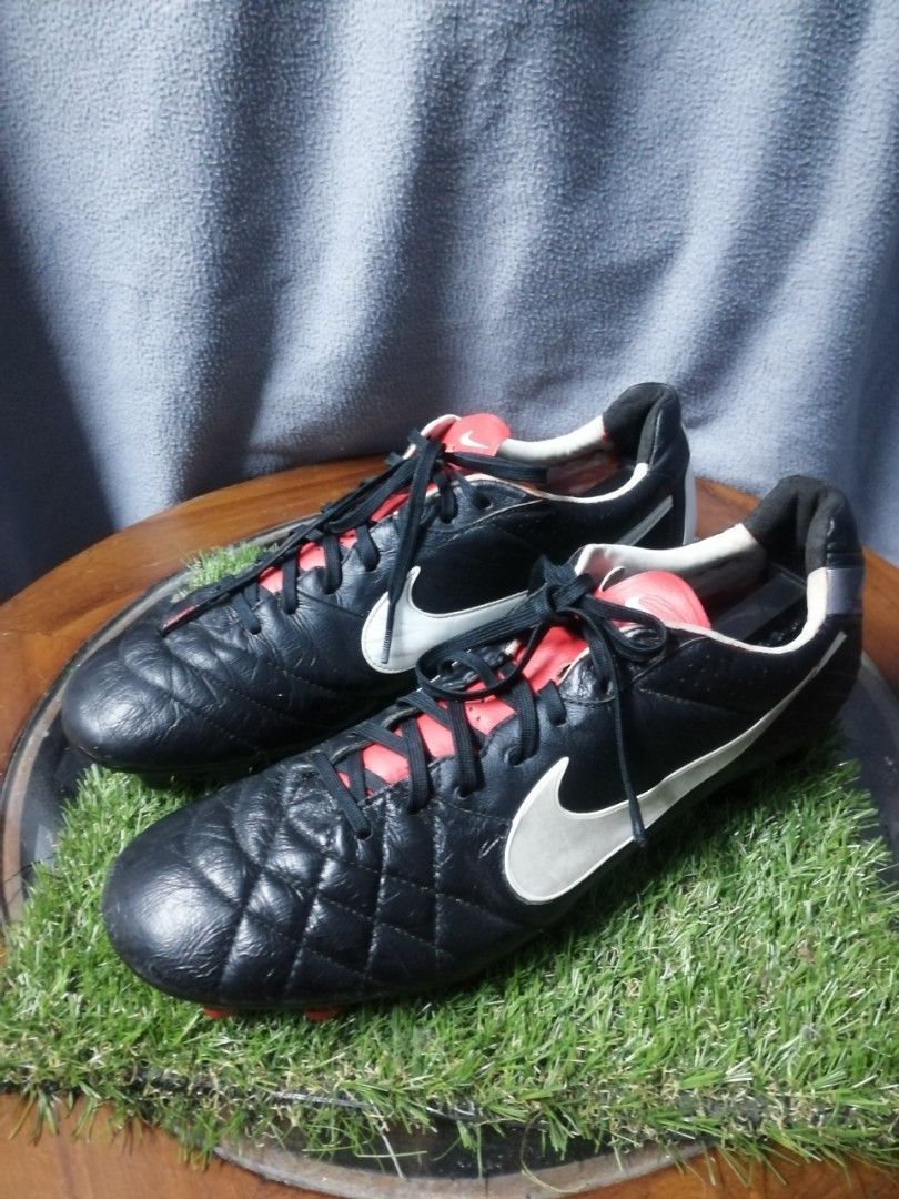 Nike tiempo cheap legend size 12