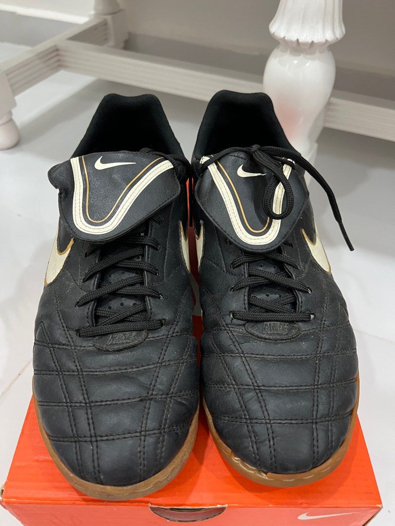 NIKE Tiempo Natural III IC Indoor Soccer Shoe Men s Fashion