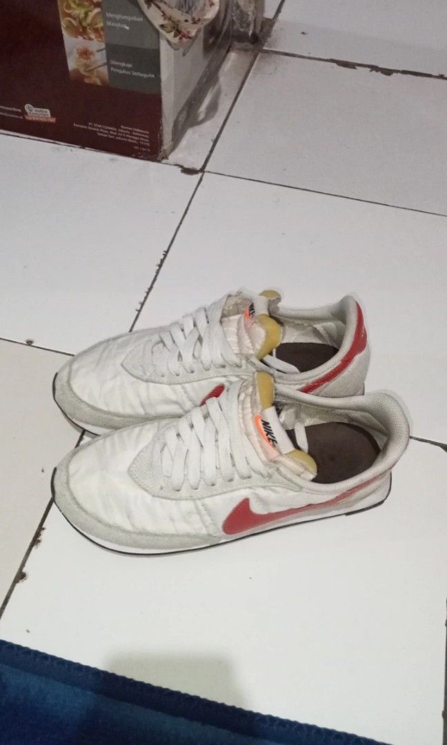 nike waffle trainer sacai