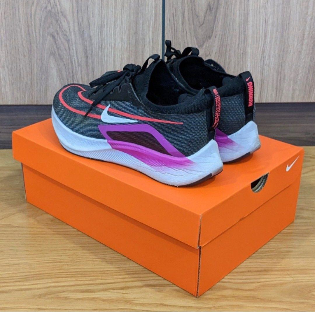 zoomfly 4