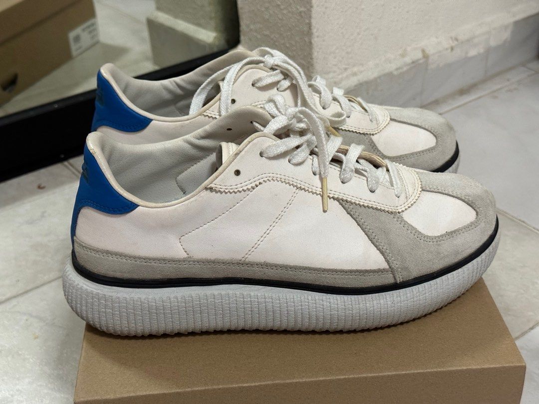 Onitsuka Tiger x Andrea Pompilio (Category: Sneakers) located in Singapore. Submitted by armafangelus (Listing ID 1238185231, Image 3). Description: Onitsuka Tiger x Andrea Pompilio. Size US Mens 9. No box. Worn less than 10 times. Price negotiable .