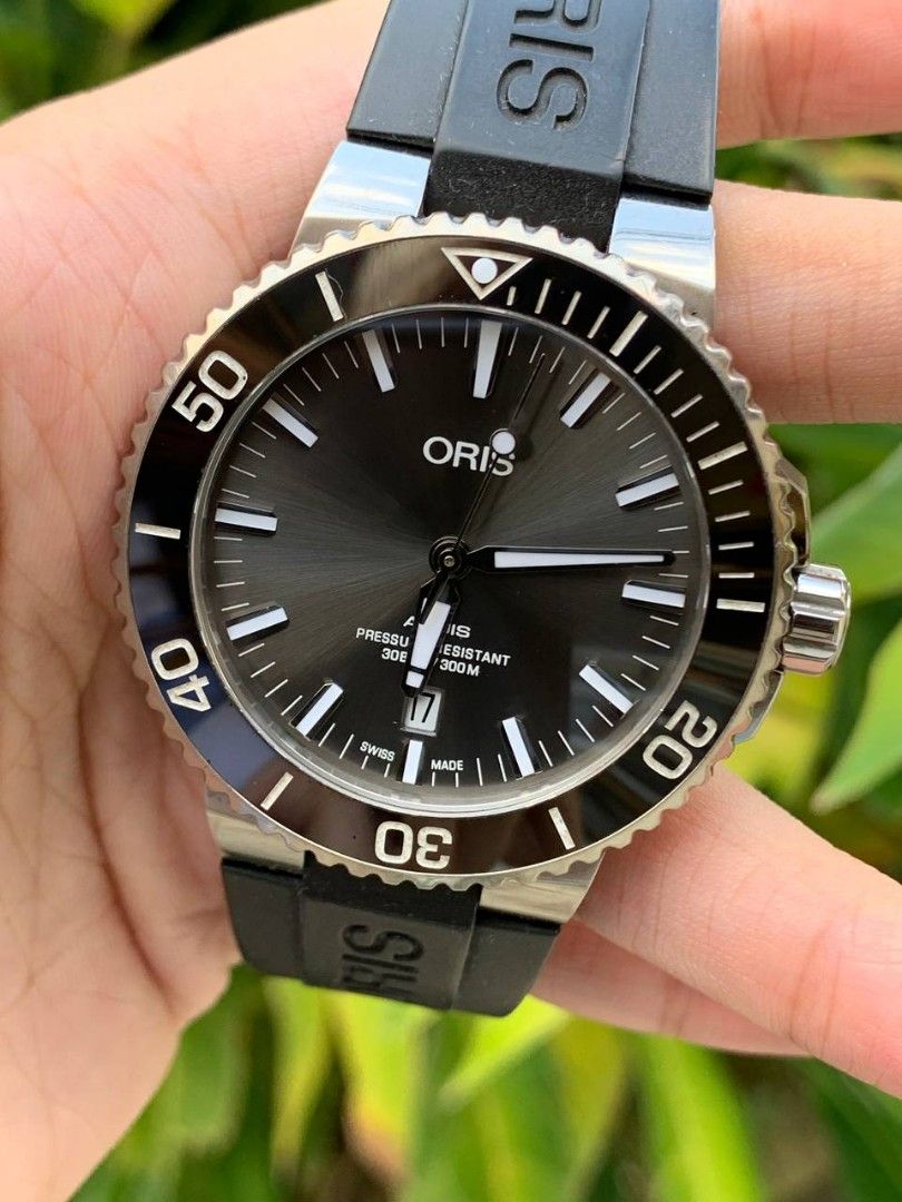ORIS AQUIS TITANIUM 43.5MM Luxury Watches on Carousell